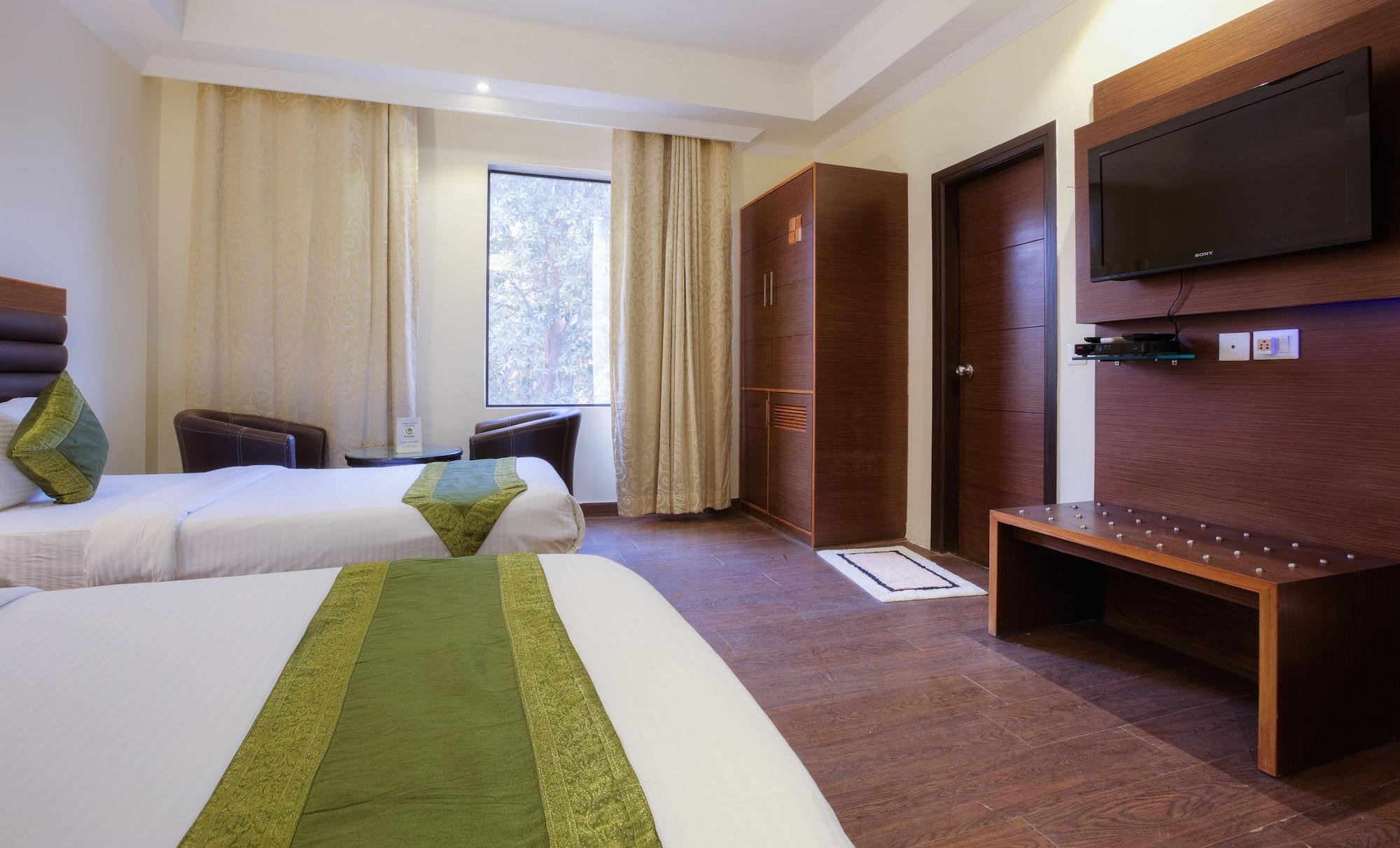 Treebo White Castle, Gurgaon Hotel Екстериор снимка