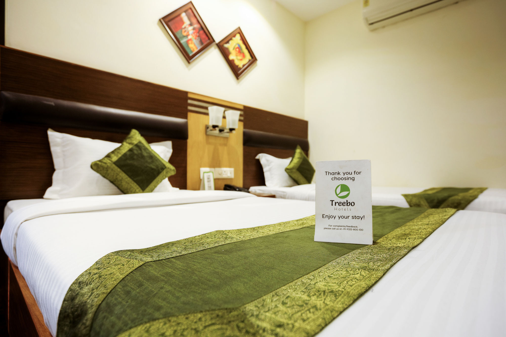 Treebo White Castle, Gurgaon Hotel Екстериор снимка